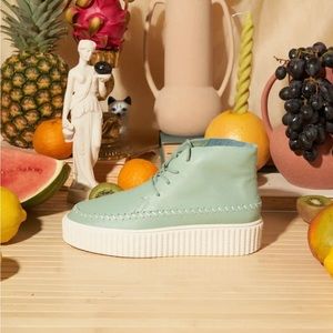 Like New Charlotte Stone Shoes - Darcy (Comet)